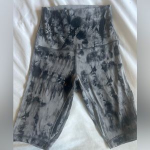 🖤 BACK AND GREY LULU LEMON BIKER SHORTS🖤